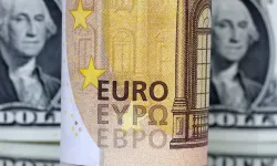 Euro ve yen dolar karşısında atağa geçti