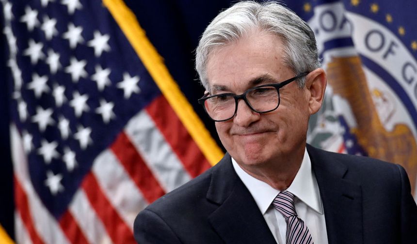 Fed faiz indirdi, piyasalar yükseldi! Powell'den 'istifa etmem' mesajı